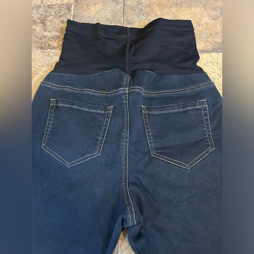 Maternity jeans size small - Picture 6 of 6
